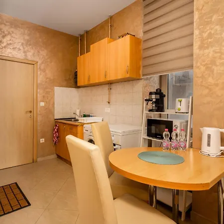 1 Bedroom Stunning In アパート *