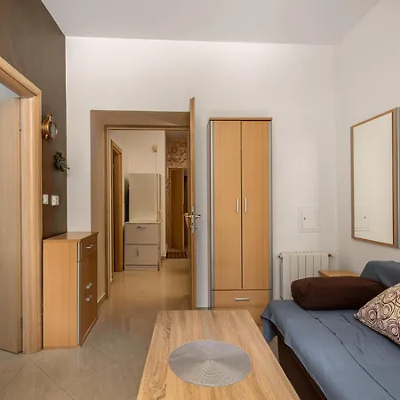 1 Bedroom Stunning In