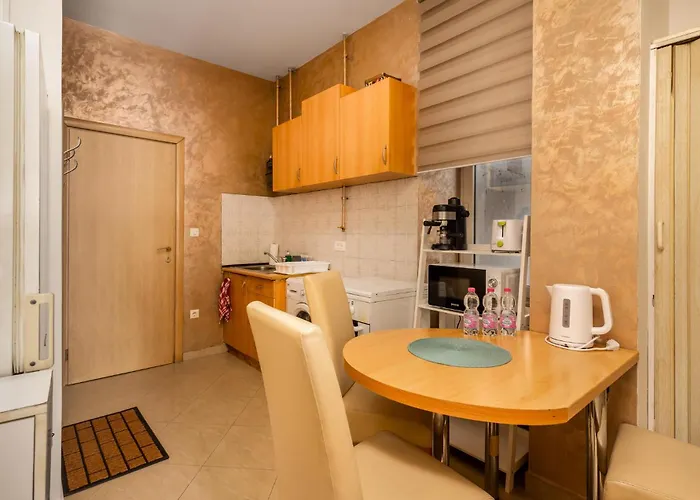 Amazing In With Wifi Apartment *